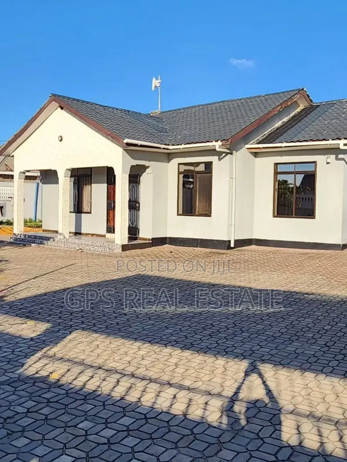 3bdrm House in Mikwambe, Kigamboni for sale in Kigamboni