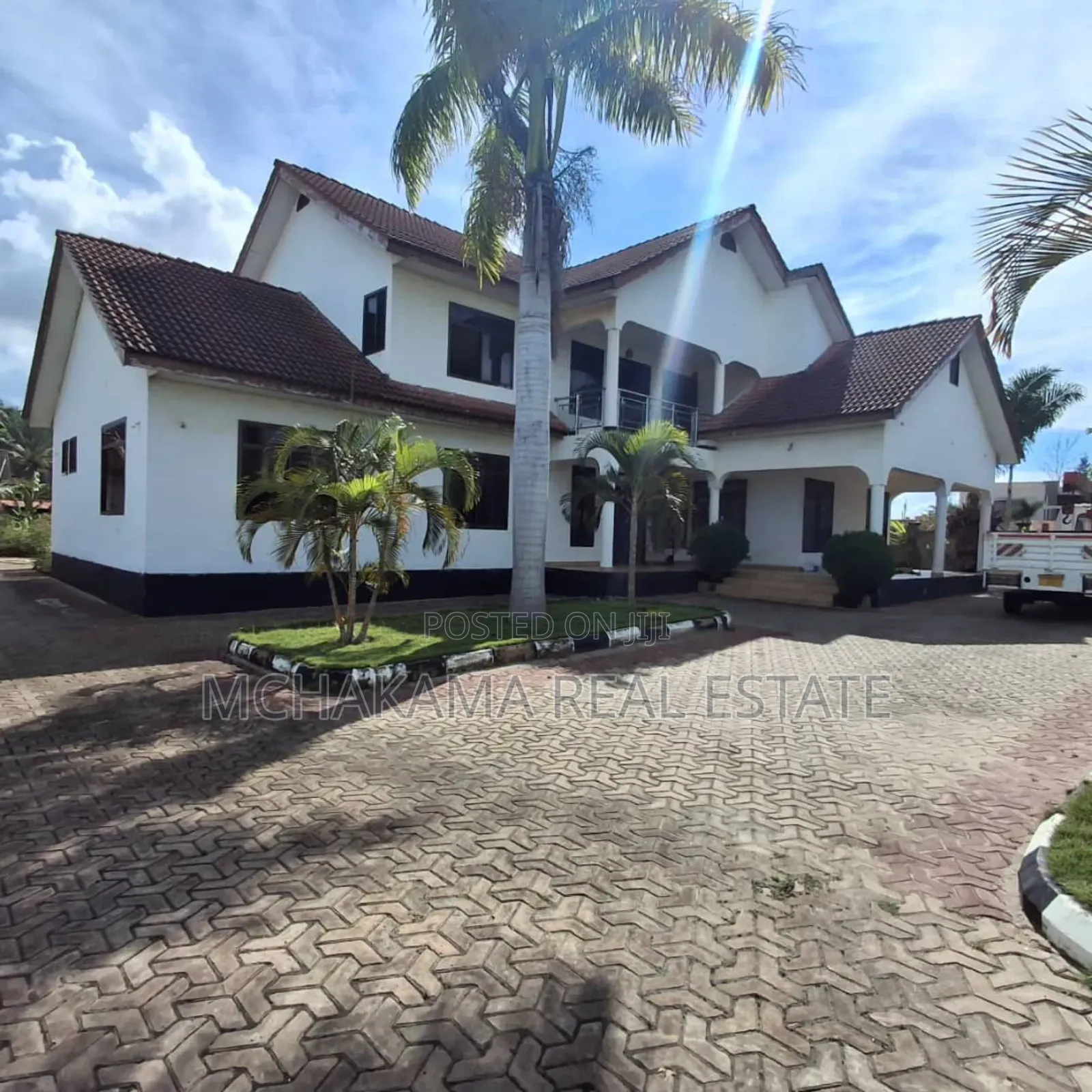 5bdrm Block of Flats in Mchakama Real Estate, Kunduchi for sale in Kunduchi