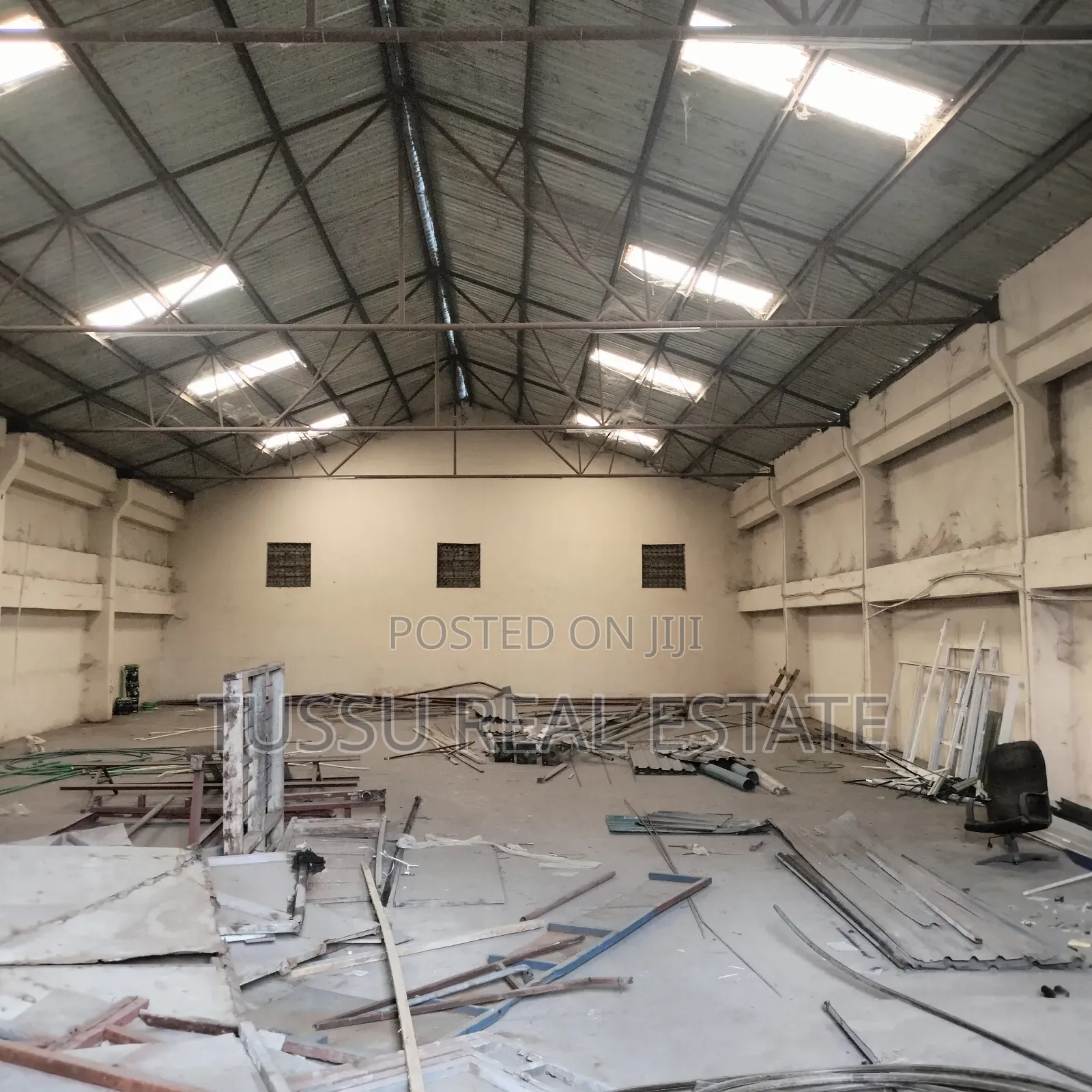 Warehouse for Rent Kipawa Airport DSM in Kipawa