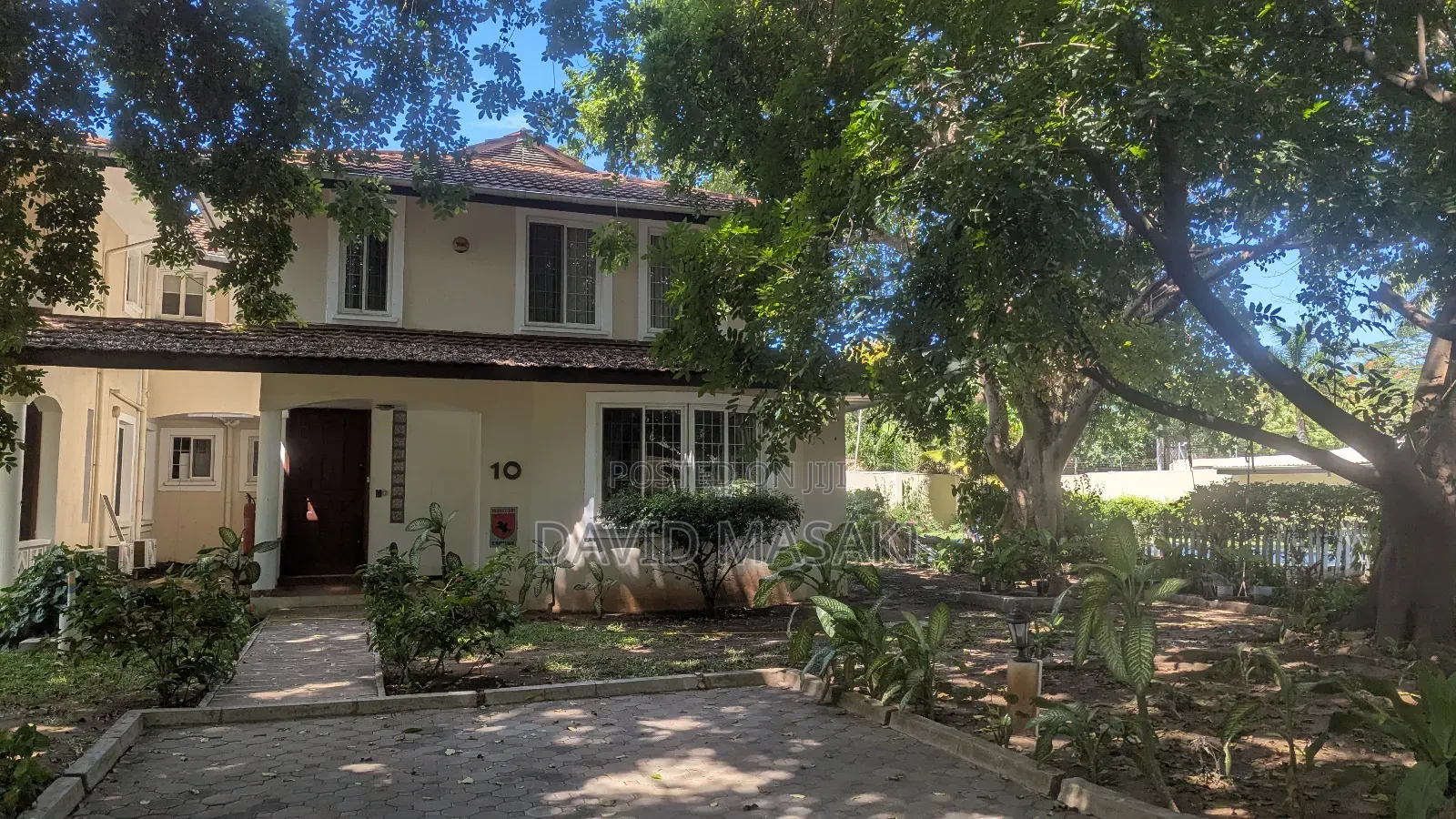 Furnished 3bdrm Townhouse / Terrace in The Court, Oyster Bay for rent in Oyster Bay