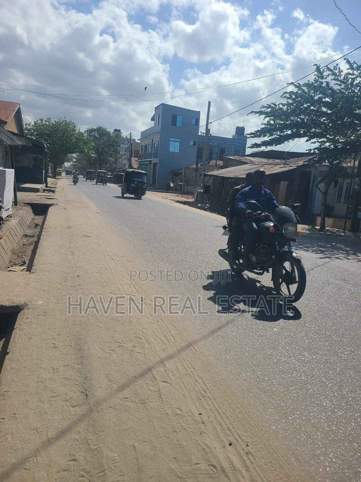 Plot Inauzwa Temeke Mwembe Yanga in Temeke