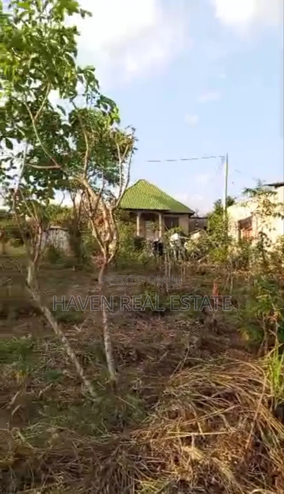 Kiwanja Kinauzwa Mbezi Msakuzi in Mbezi