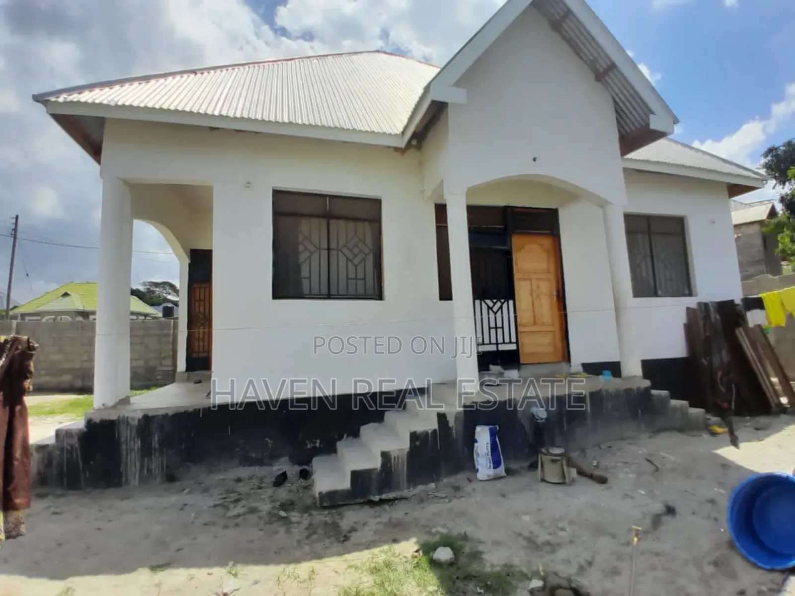 3bdrm House in Mbezi for sale in Mbezi
