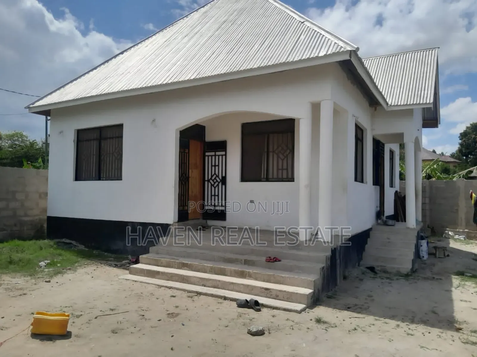 3bdrm House in Mbezi for sale in Mbezi