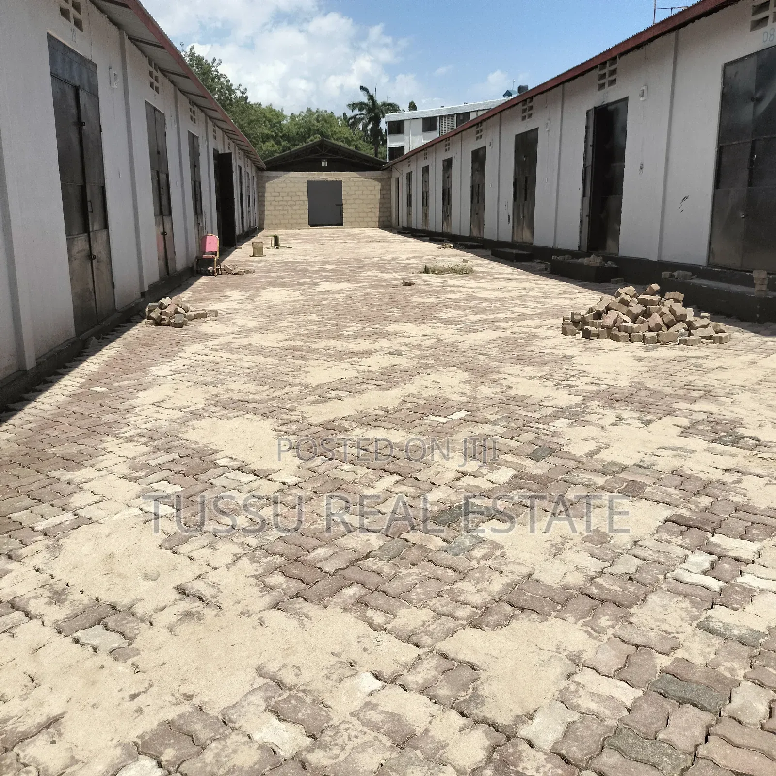 Warehouse for Rent Ilala Boma(1.5m-2.5m) in Mbezi Beach