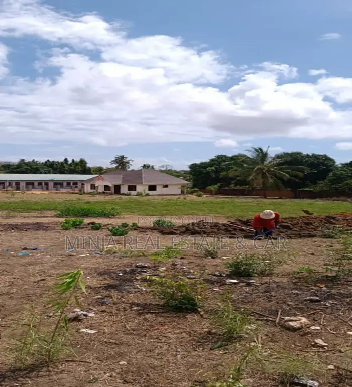 Plot for Sale Madale Police in Goba