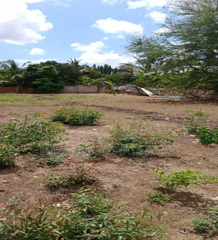 Plot for Sale Madale Police in Goba
