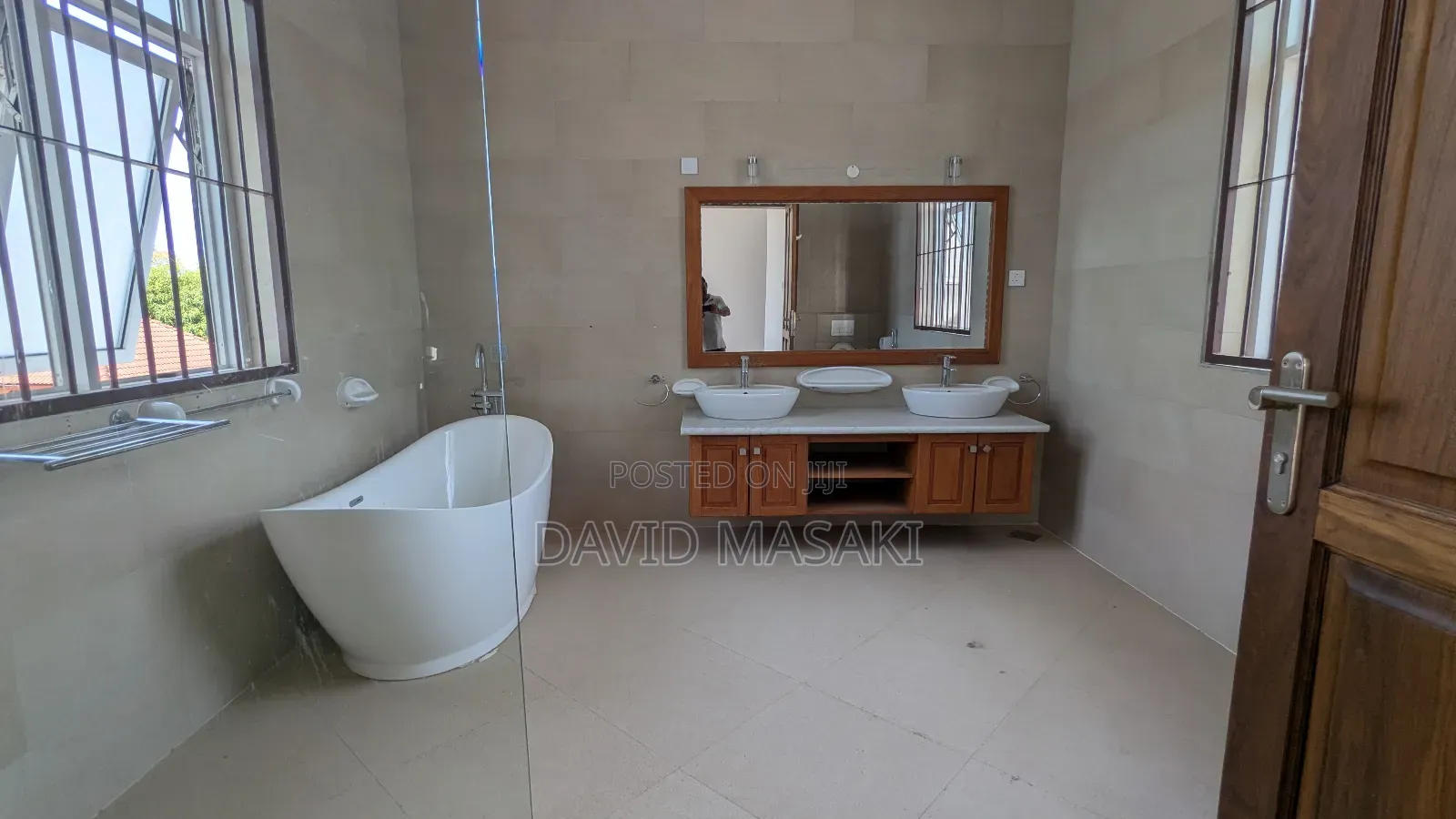 4bdrm Villa in The Villas, Oyster Bay for rent in Oyster Bay