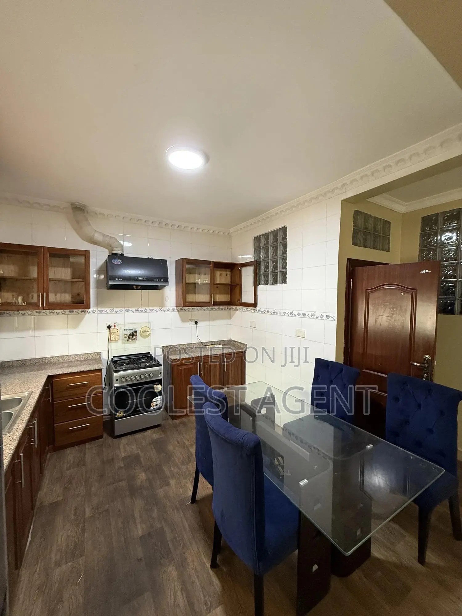 Furnished 2bdrm Apartment in Coolest Agent, Oyster Bay for rent in Oyster Bay