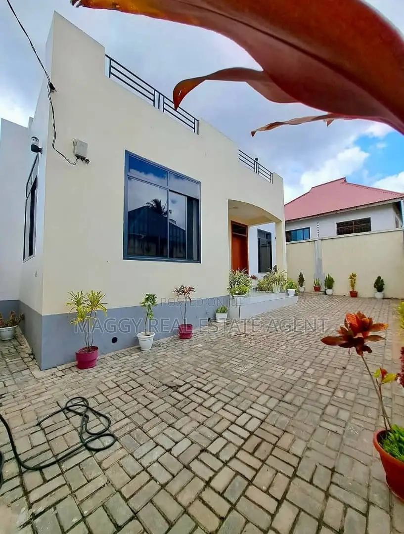 3bdrm House in Goba Magorofani for rent in Goba