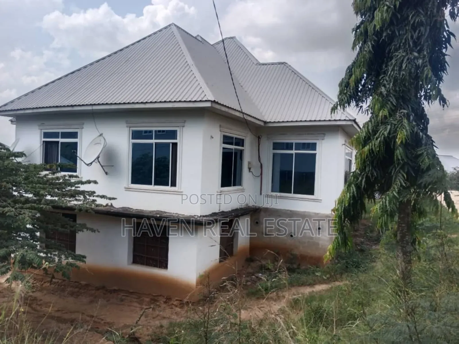 7bdrm House in Kinyerezi for sale in Kinyerezi