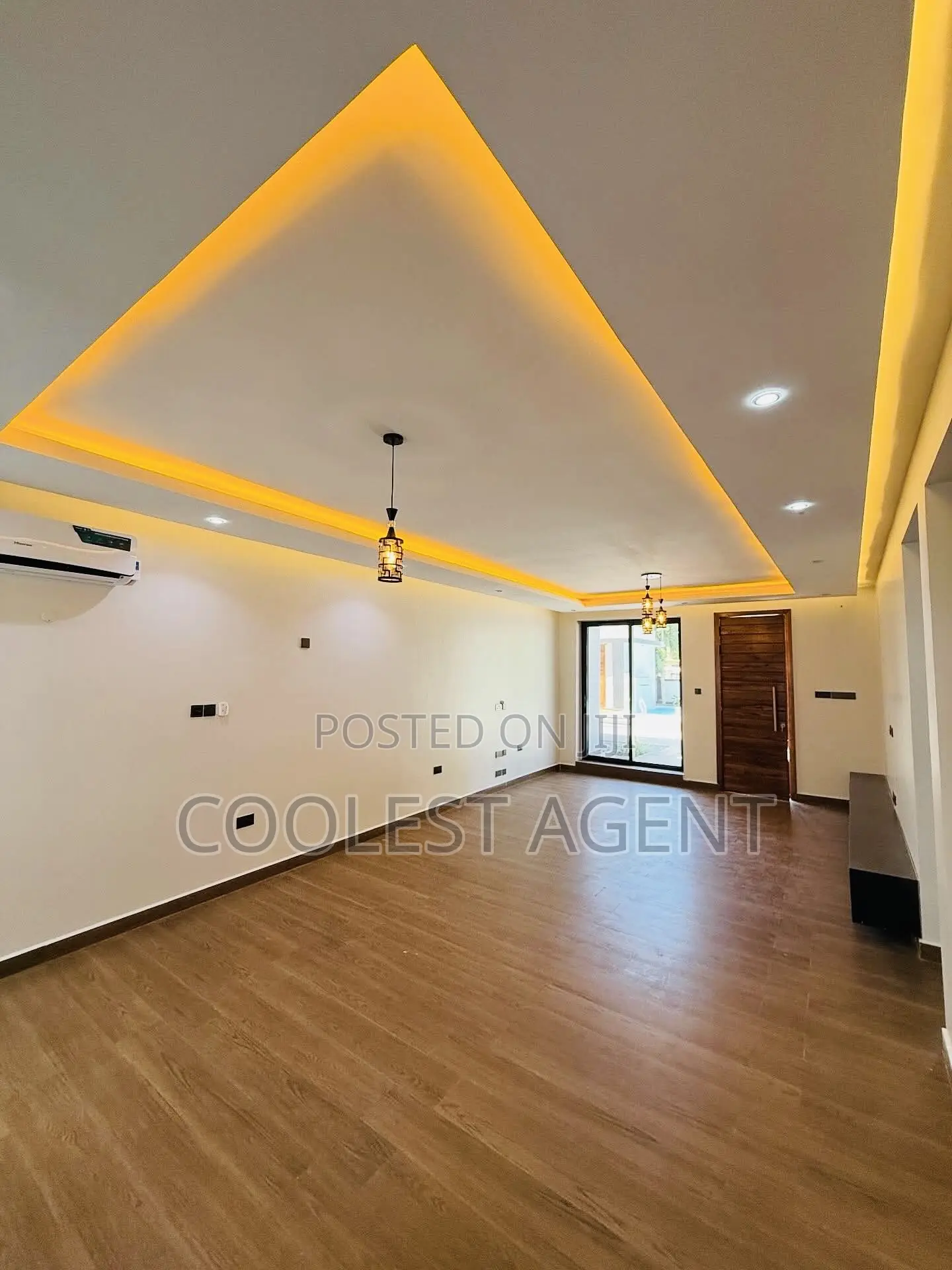 4bdrm Villa in Coolest Estate, Oyster Bay for rent in Oyster Bay