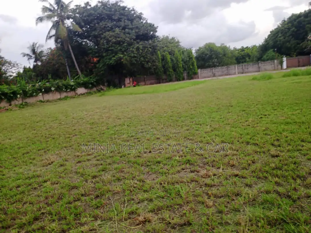 14bdrm House in Kunduchi for sale in Kunduchi