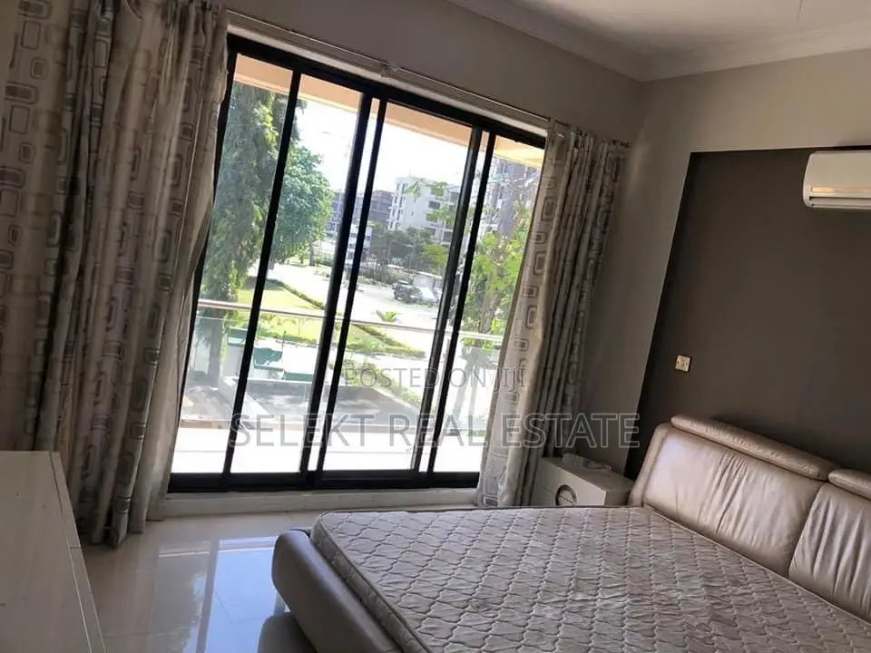 Furnished 3bdrm Apartment in Oyster Bay for rent in Oyster Bay