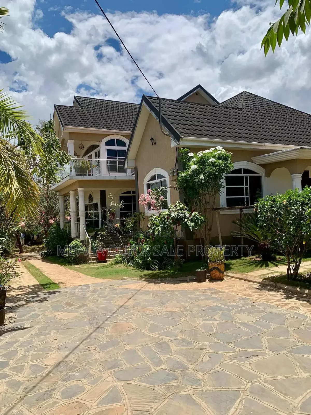 Furnished 5bdrm House in Goba for sale in Goba