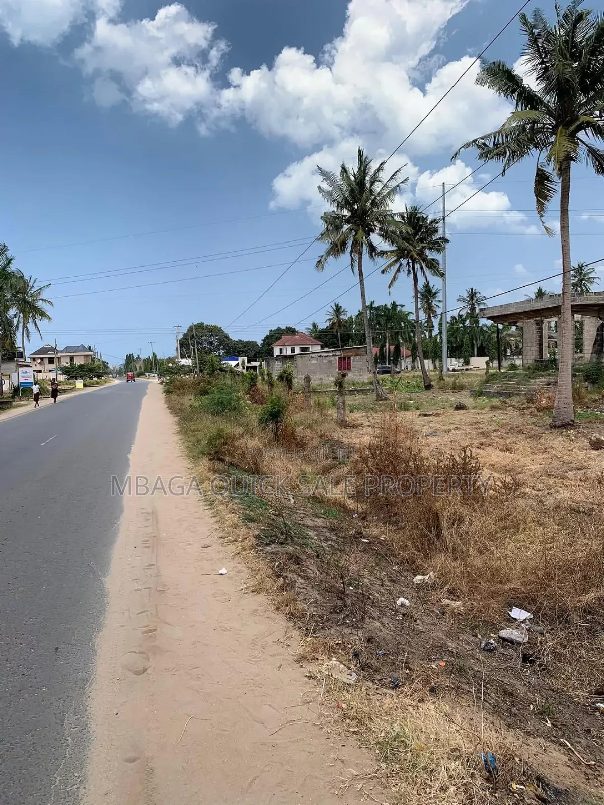 Plot Area SQM 1995 for Sale at Tegeta Nyuki in Bunju