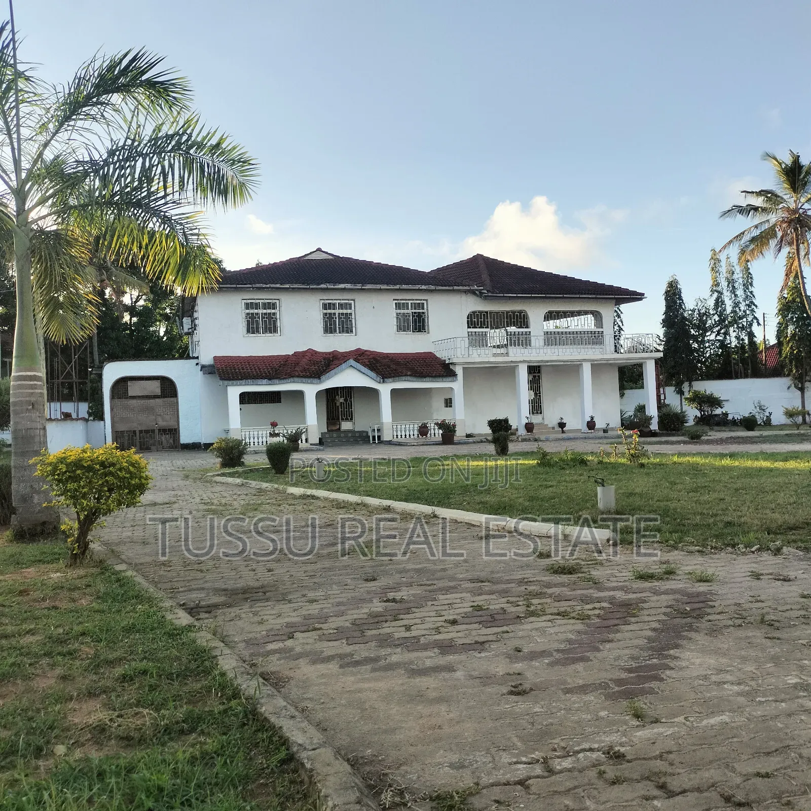 6bdrm House in Bahari Beach Dsm, Kinondoni for sale in Kinondoni