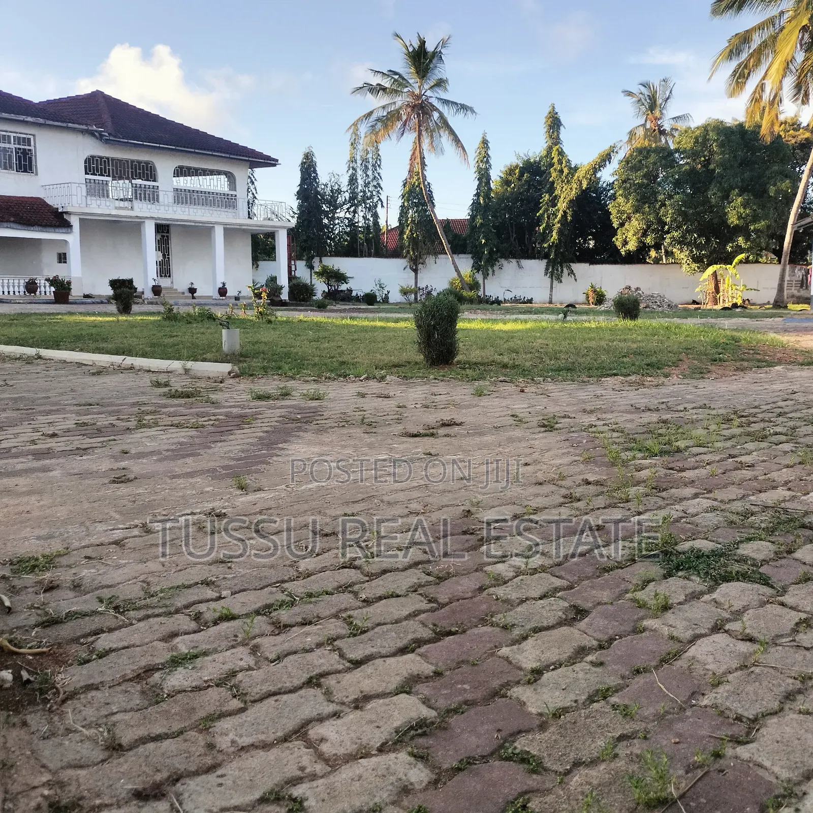 6bdrm House in Bahari Beach Dsm, Kinondoni for sale in Kinondoni