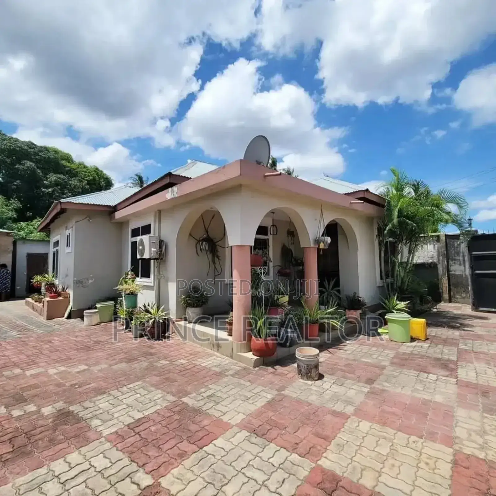 3bdrm House in Segerea Mwisho, Kinondoni for sale in Kinondoni