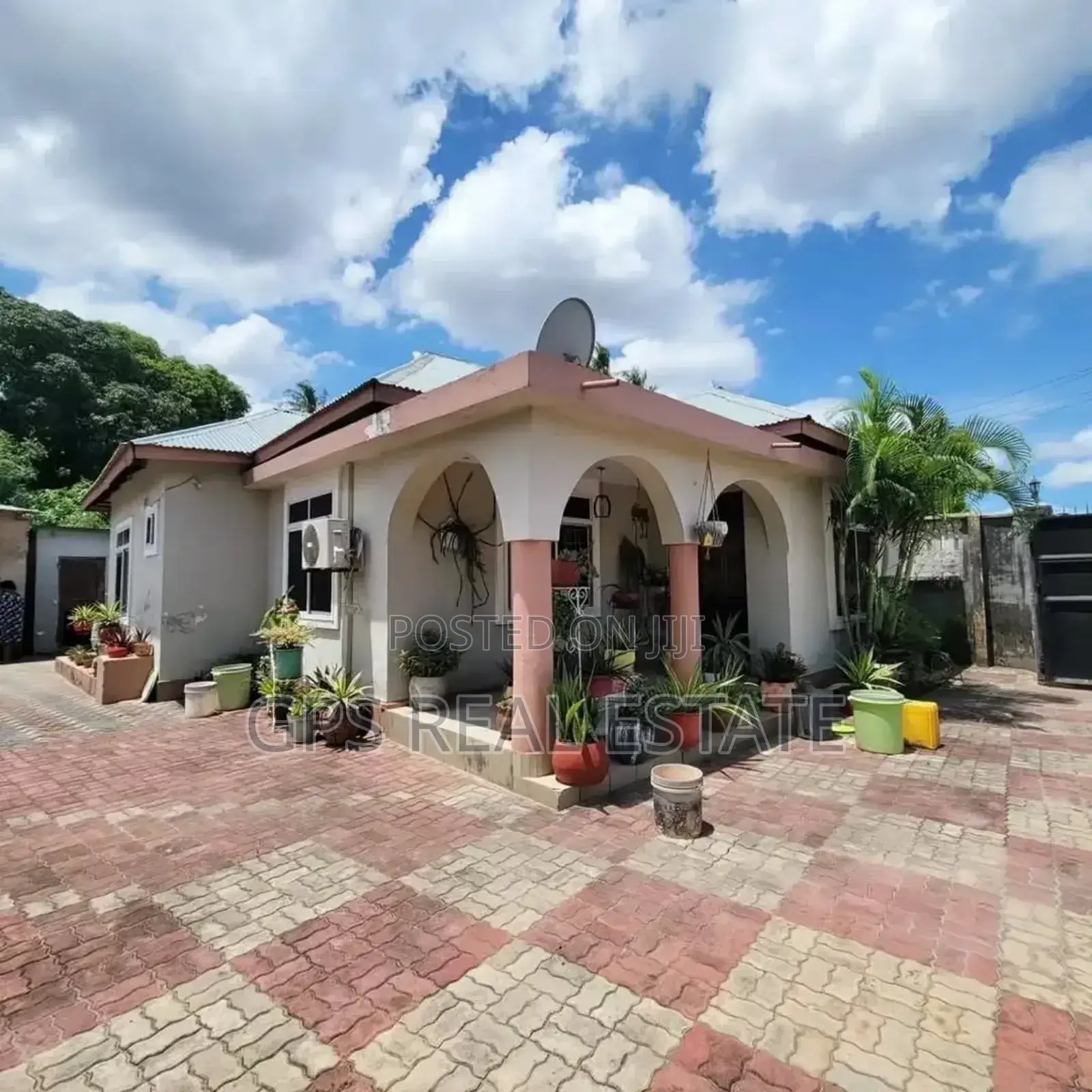 3bdrm House in Segerea Mwisho, Kinondoni for sale in Kinondoni