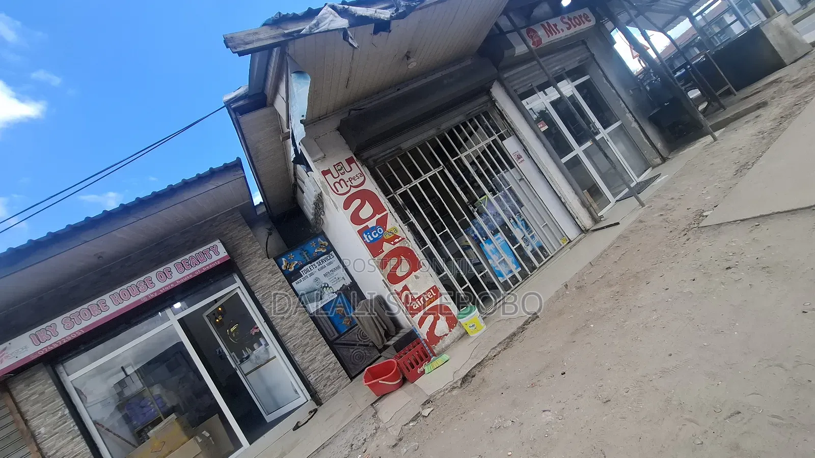 Busness Plot Investment Available Asphalt Road in Sinza