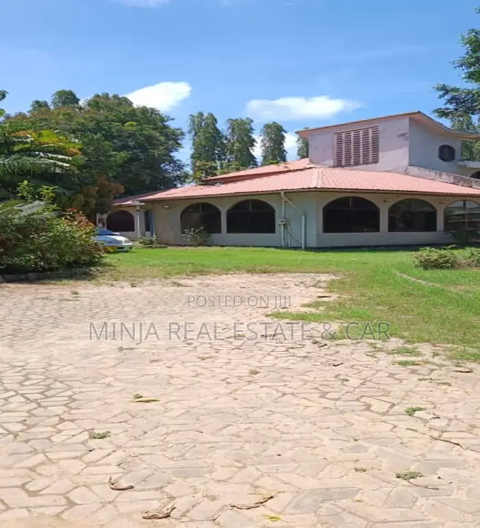 Commercial Plot for Sale Mbezi Beach Makonde Face Bagamoyo Road. in Mbezi Beach