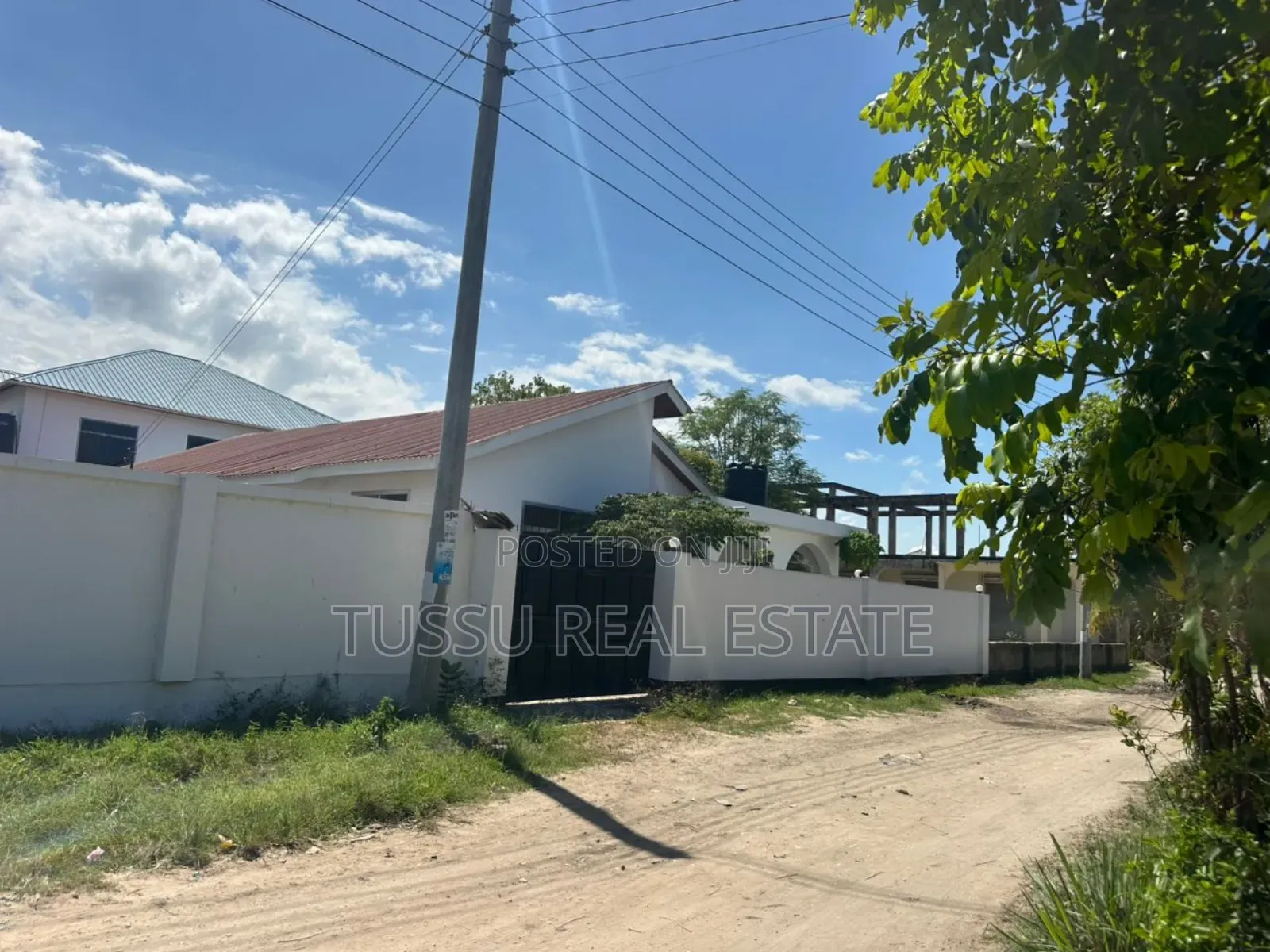 4bdrm House in Boko Beach  Dsm, Kinondoni for sale in Kinondoni