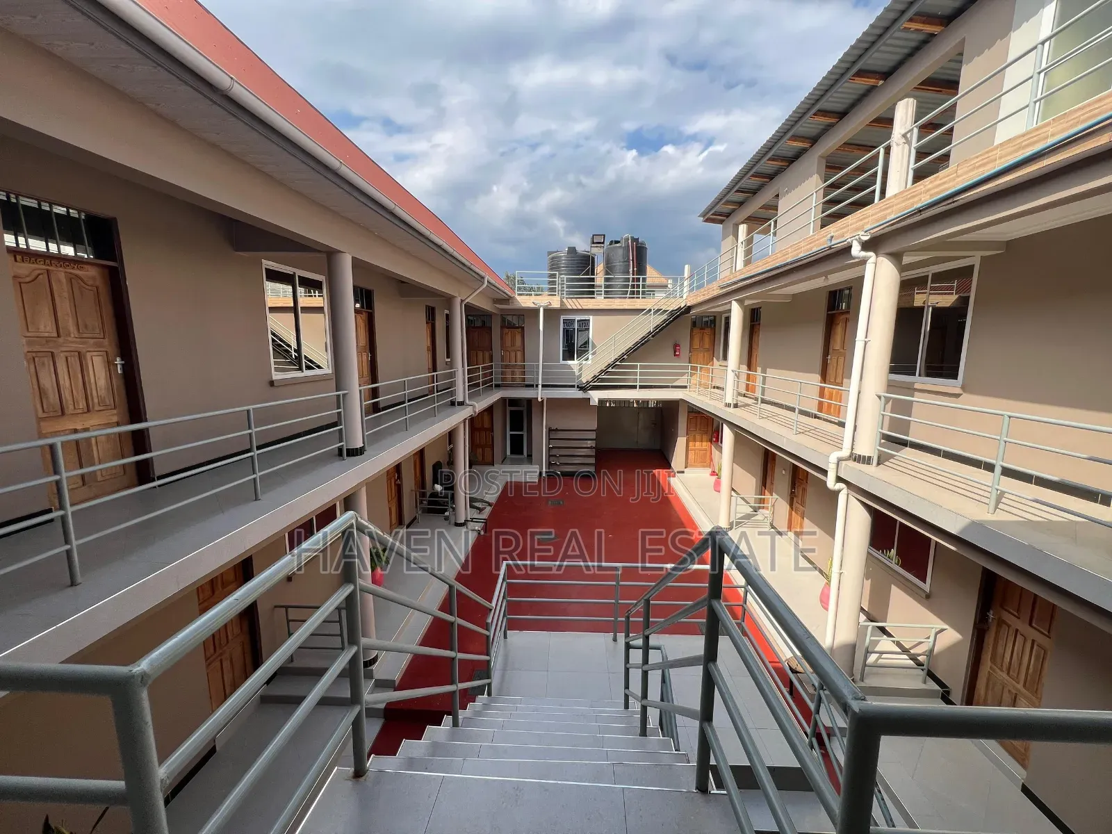 Hostel Yenye View Ya Mt.Kilimanjaro Inauzwa Kcmc, Kibaoni-Moshi in Moshi Urban