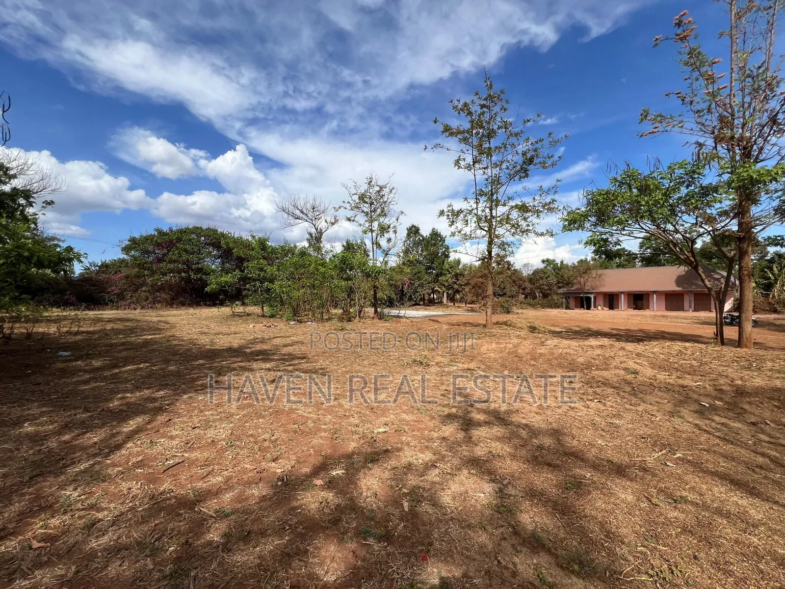 4.9acres Limegusa Barabara Ya Maliasili Inauzwa Karatu-Mjini in Moshi Urban