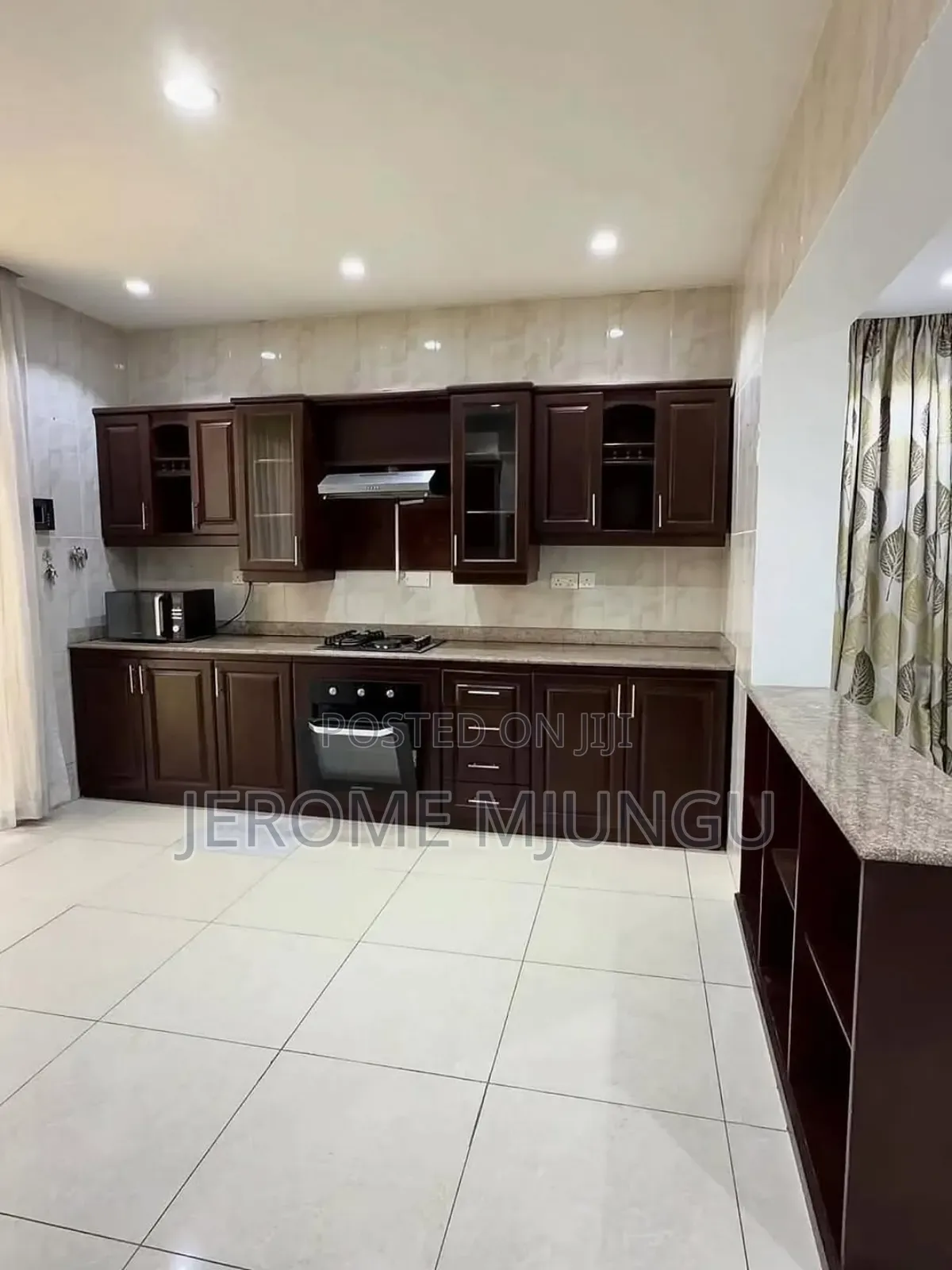 Furnished 5bdrm Villa in Oyster Bay for rent in Oyster Bay