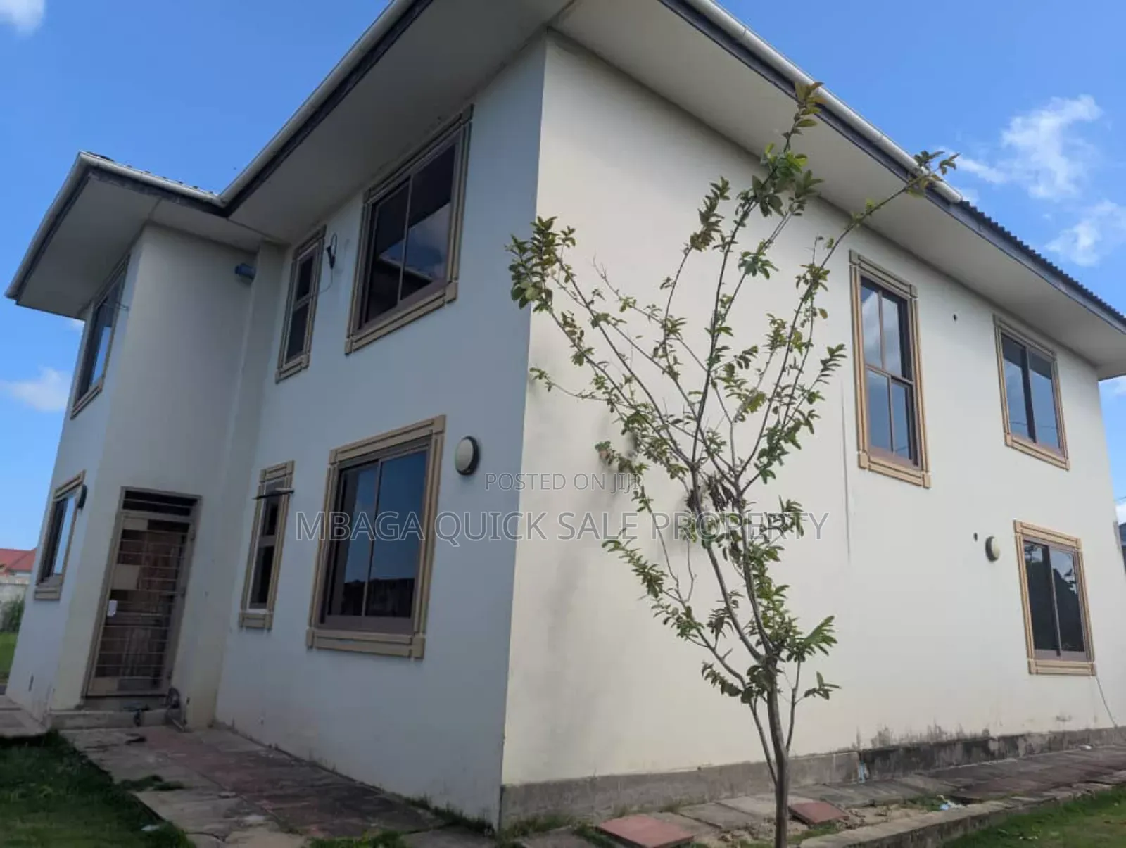 Godown Area Sqm1000 Industrial Area for Rent at Iringa in Iringa