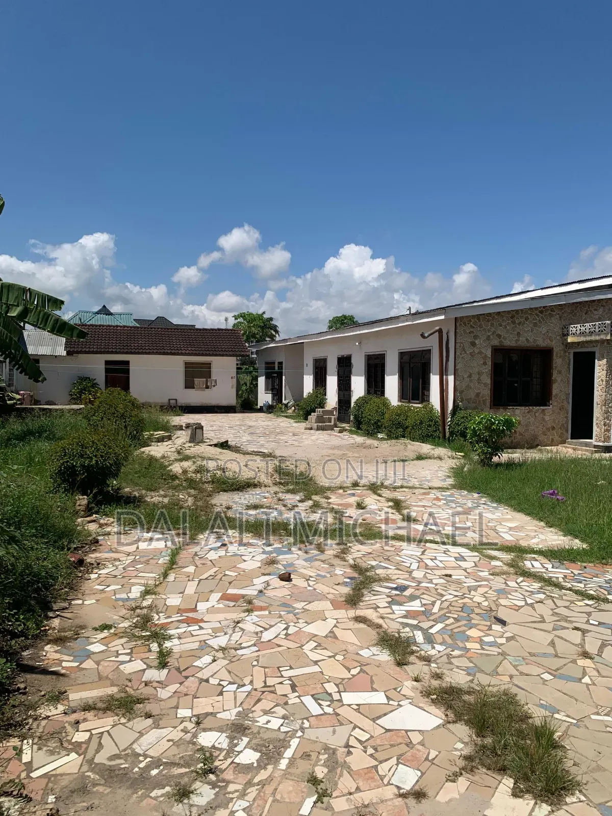 Kiwanja Kinauzwa Mbezibeach in Mbezi Beach