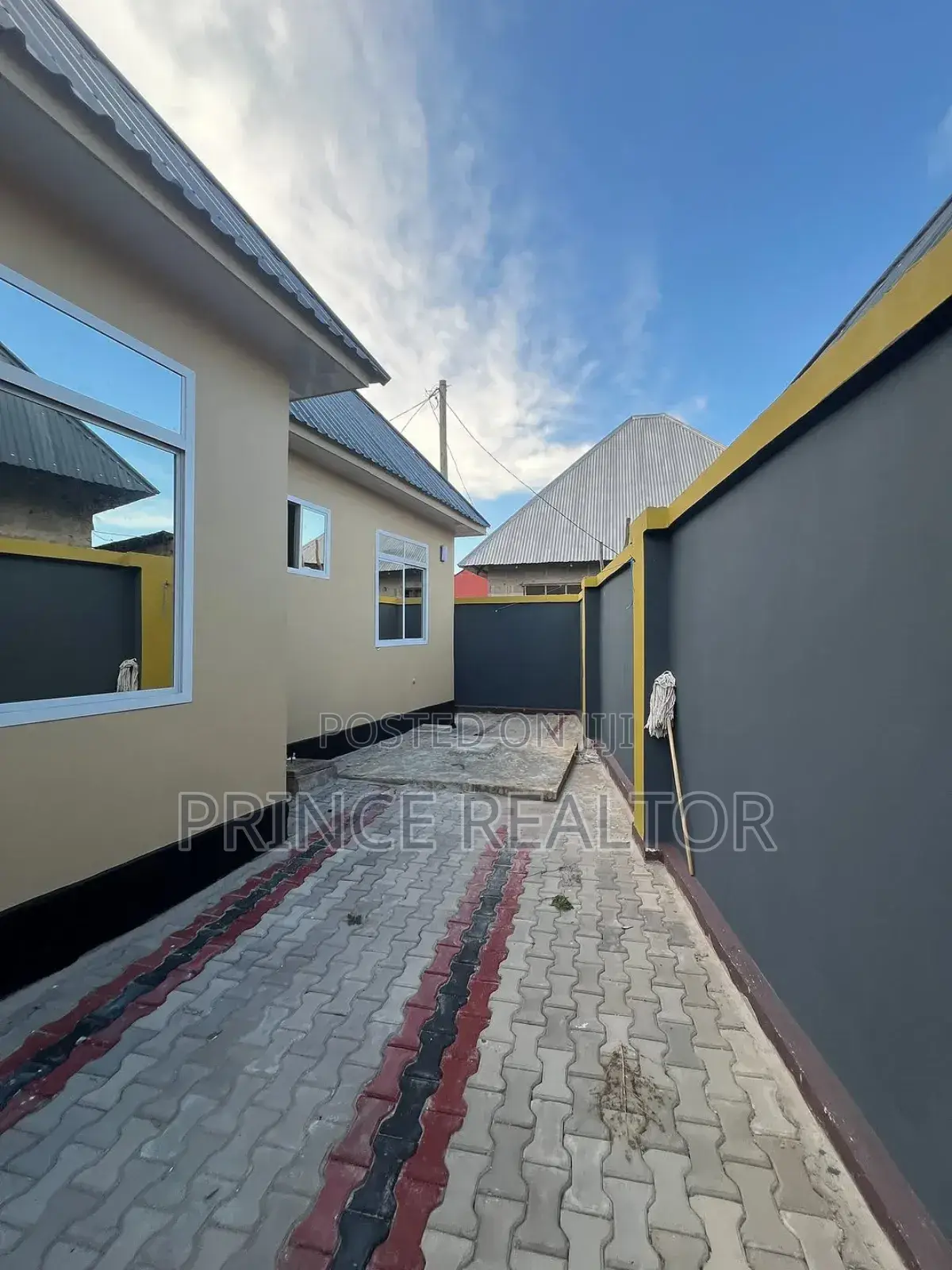 3bdrm House in Vikindu, Temeke for sale in Temeke