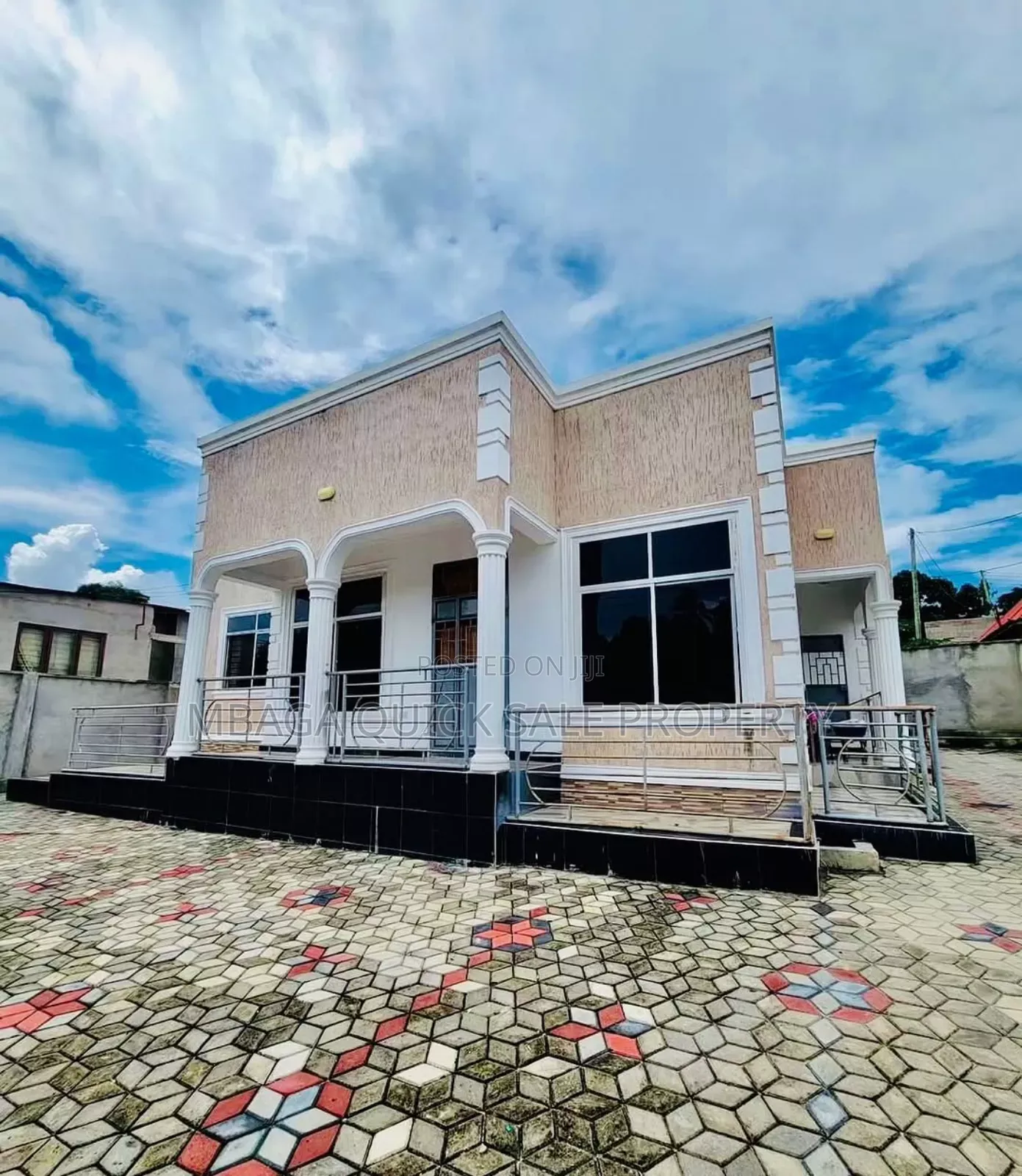 3bdrm House in Kinyerezi Kifuru for sale in Kinyerezi