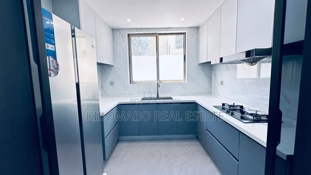 3bdrm Apartment in Oyster Bay for sale in Oyster Bay