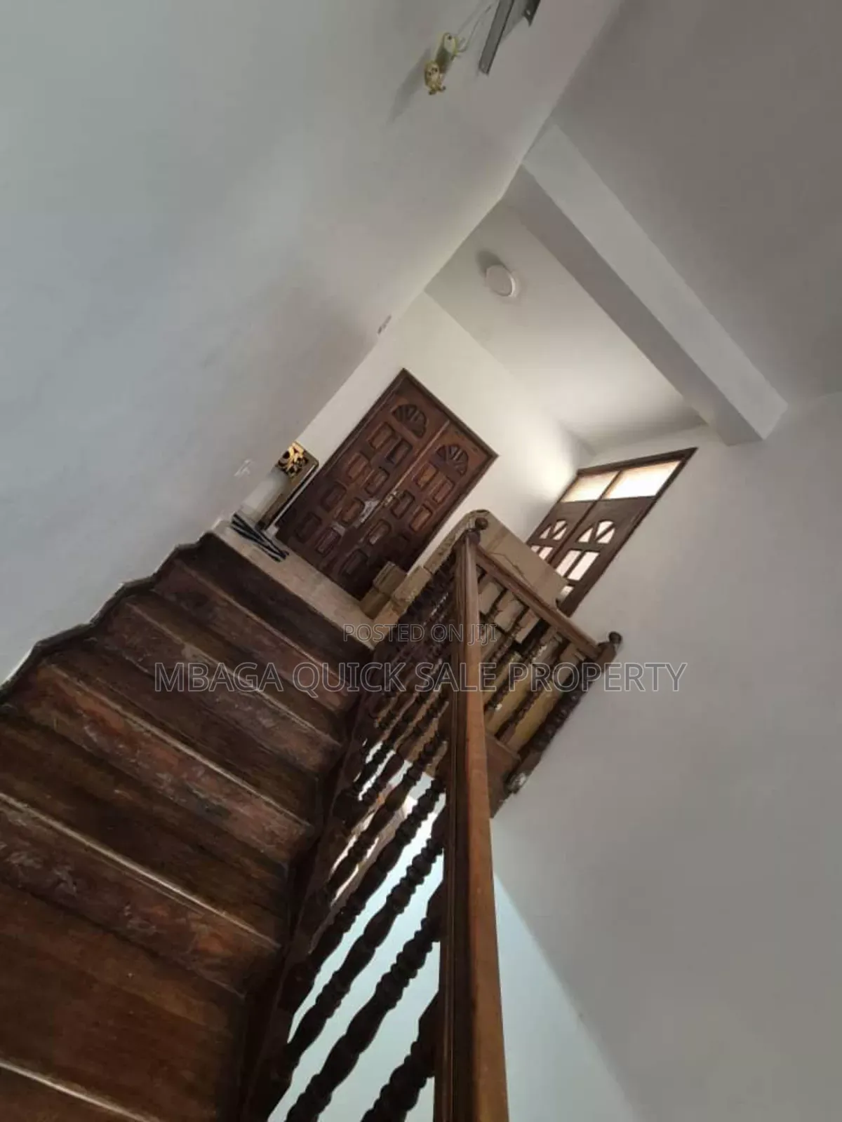 5bdrm House in Msasani for sale in Msasani