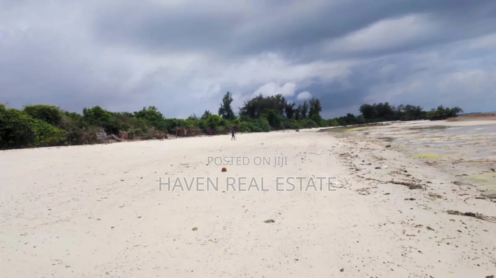Beach Plot for Sale at Pemba in Pemba