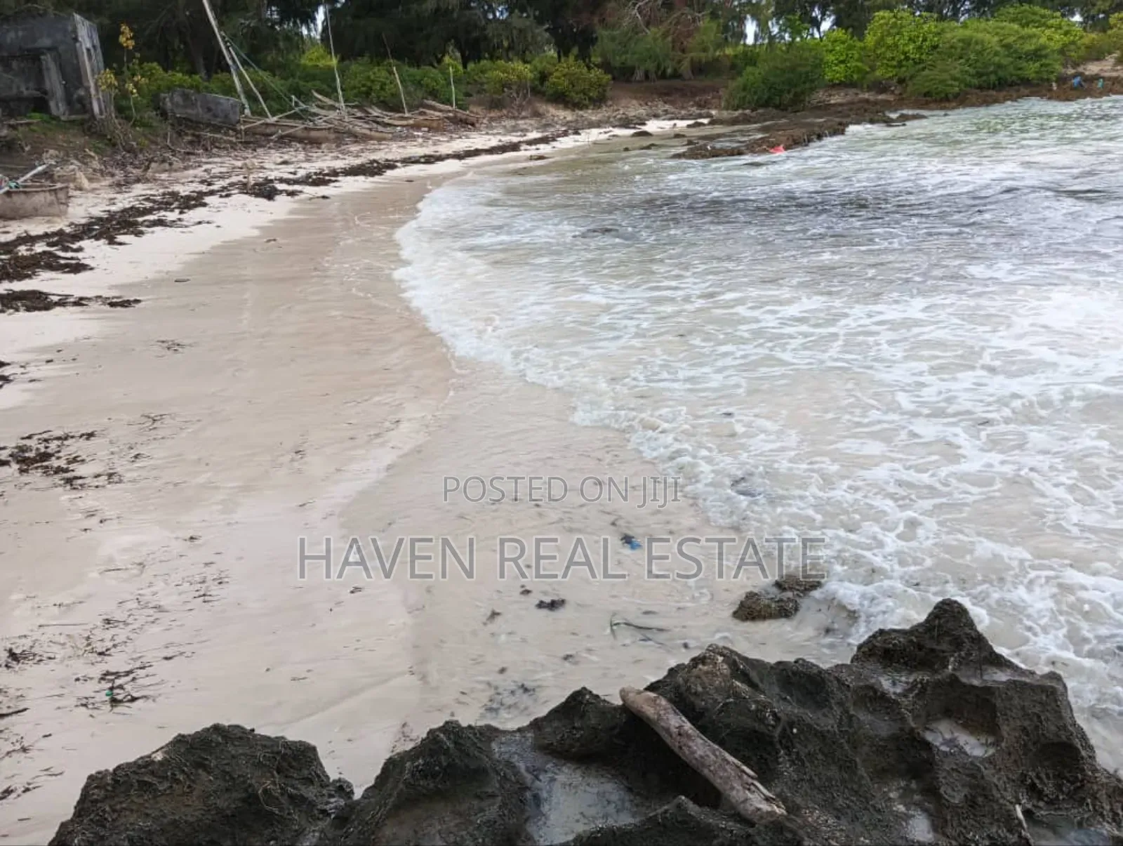 Beach Plot for Sale at Pemba in Pemba