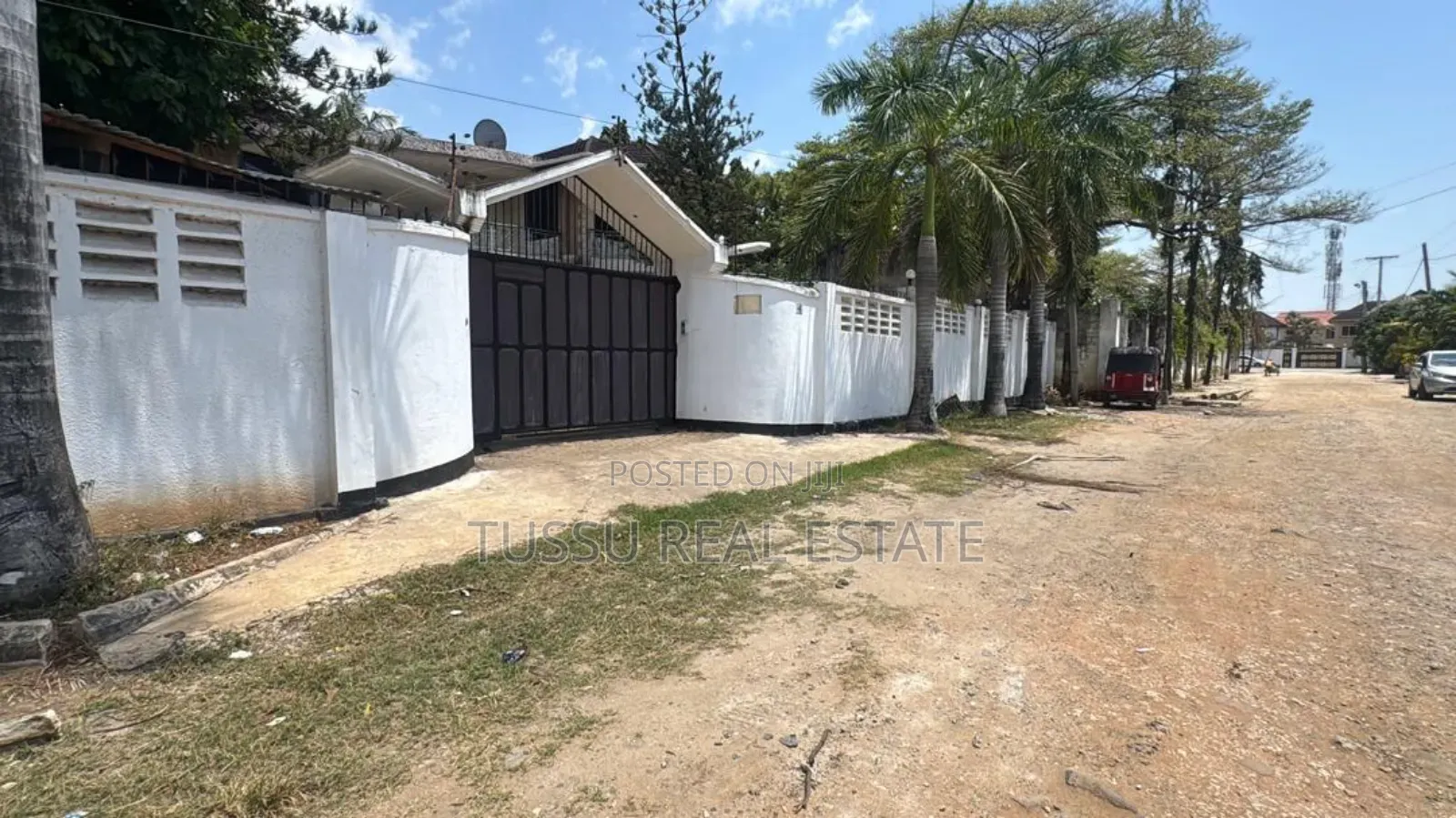 6bdrm House in Migombani Strt, Mikocheni for sale in Mikocheni