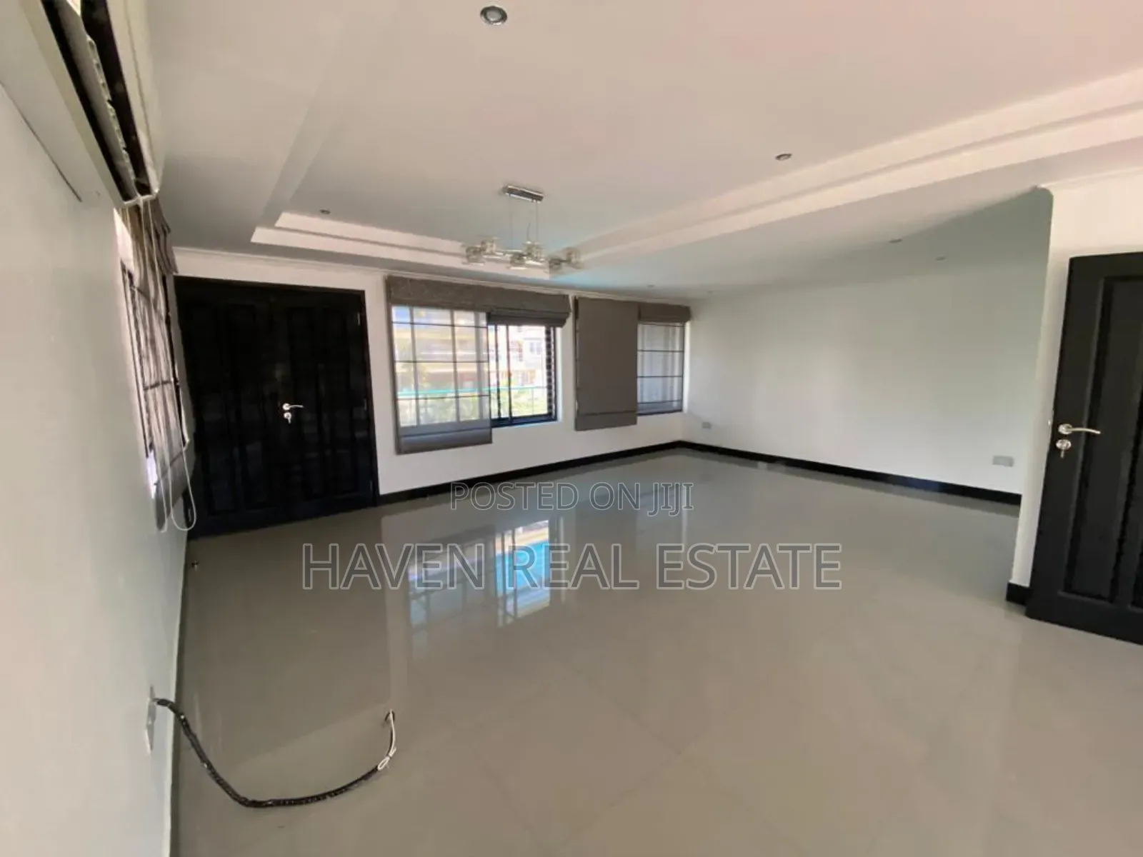5bdrm House in Masaki for sale in Masaki