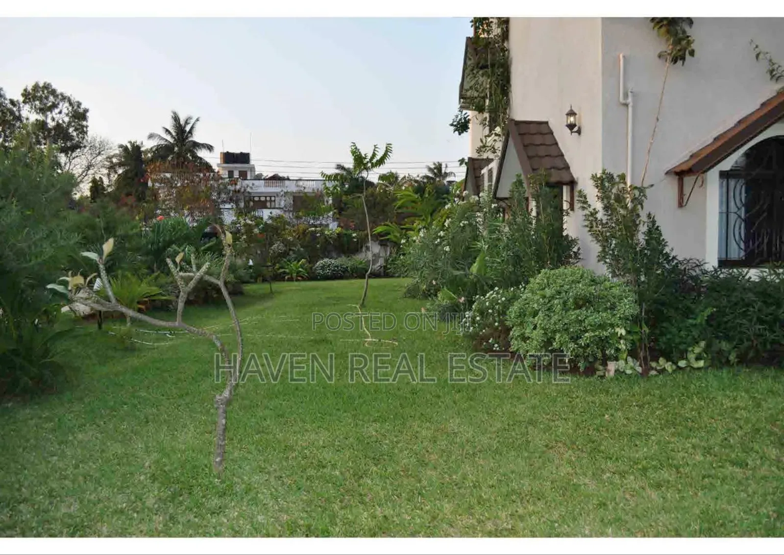 4bdrm House in Msasani for sale in Msasani