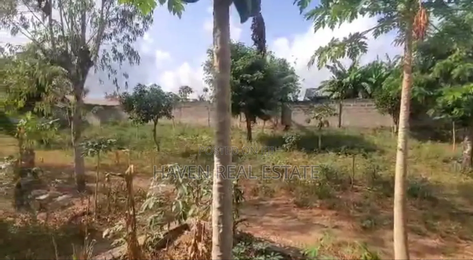 Kiwanja Kianuzwa Main Road Kiluvya in Kiluvya