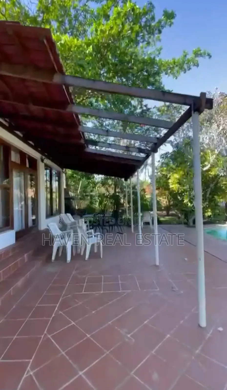 5bdrm House in Oyster Bay for sale in Oyster Bay