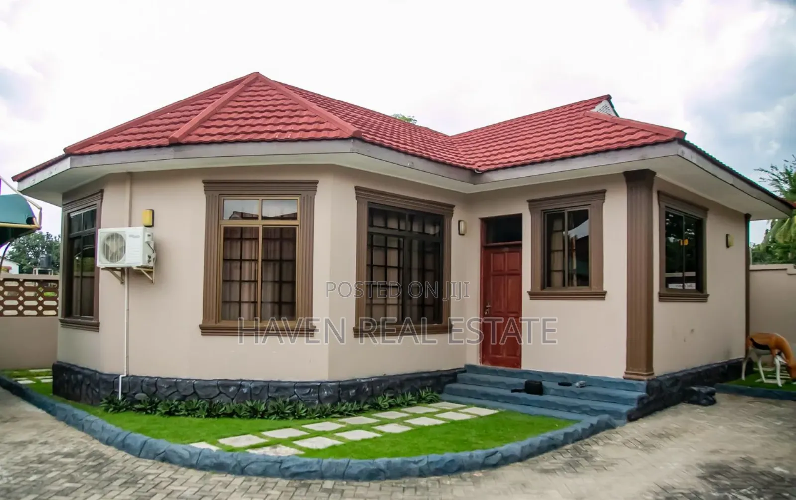 Furnished Five Apartments Zinauzwa Bagamoyo Mjini in Bagamoyo