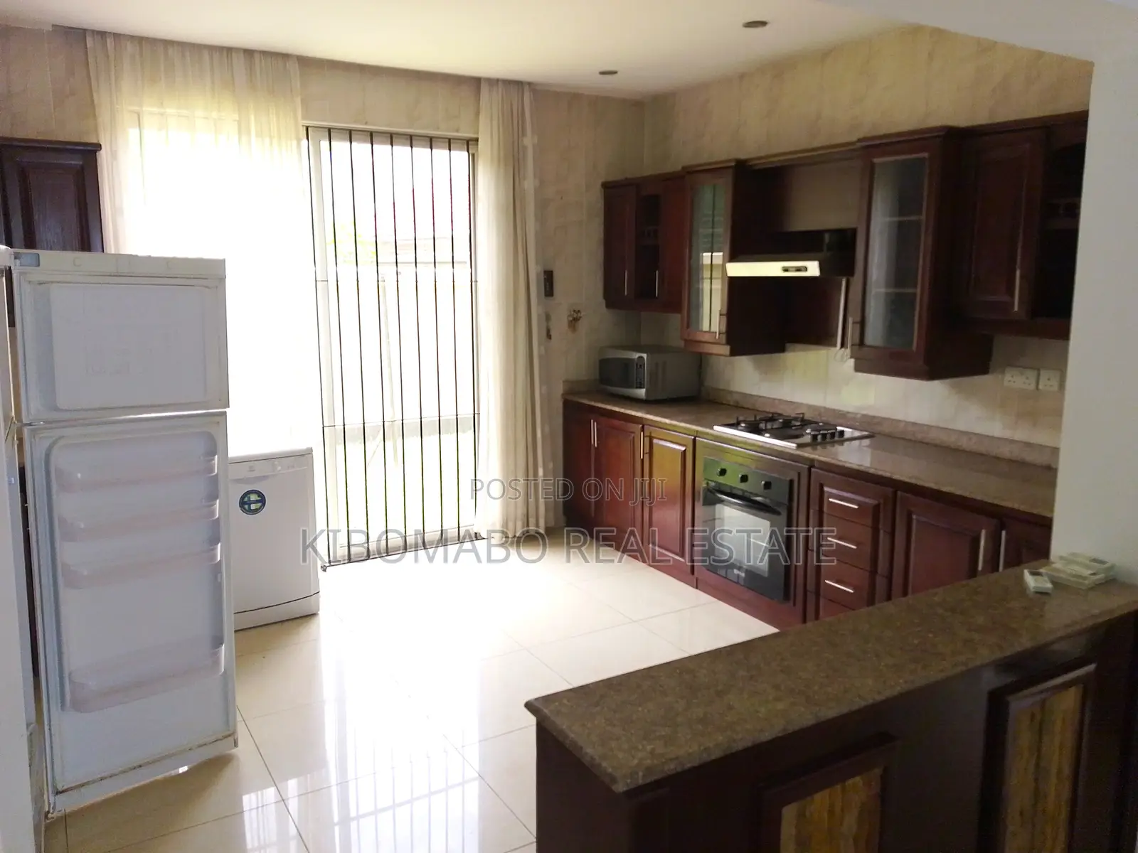 Furnished 4bdrm Villa in Oyster Bay for rent in Oyster Bay