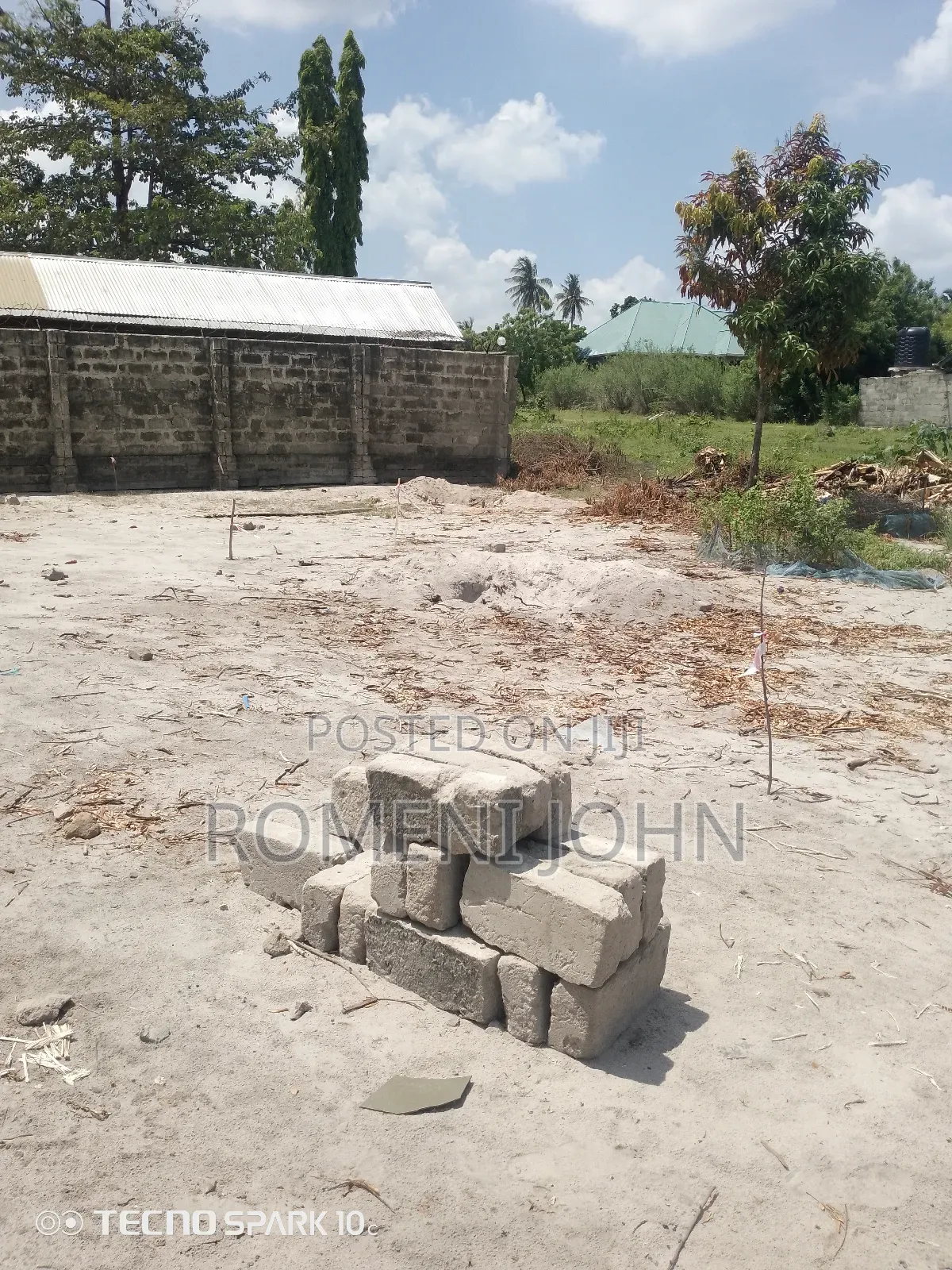 Kiwanja Sqmita 150 Kinauzwa Milioni 4.3 Gongolamboto Majohe Halisi. in Ilala