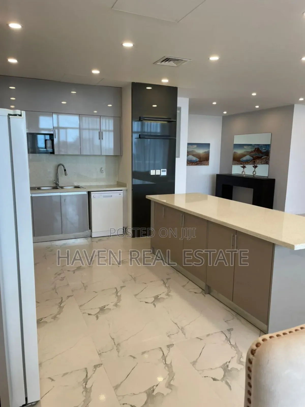 Furnished 4bdrm Apartment in Masaki for sale in Masaki