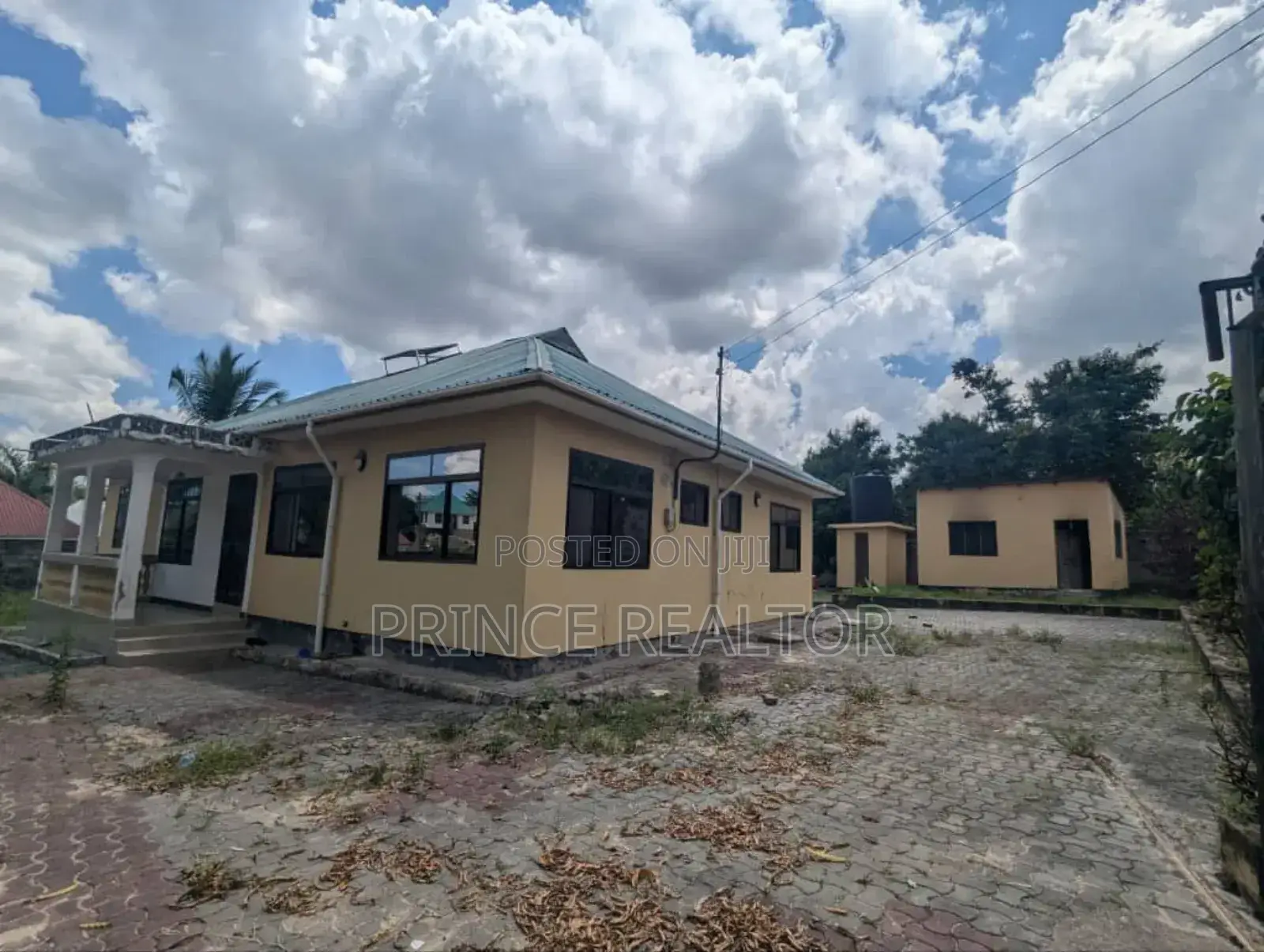 5bdrm House in Mbezi Mwisho Kwembe, Kinondoni for sale in Kinondoni