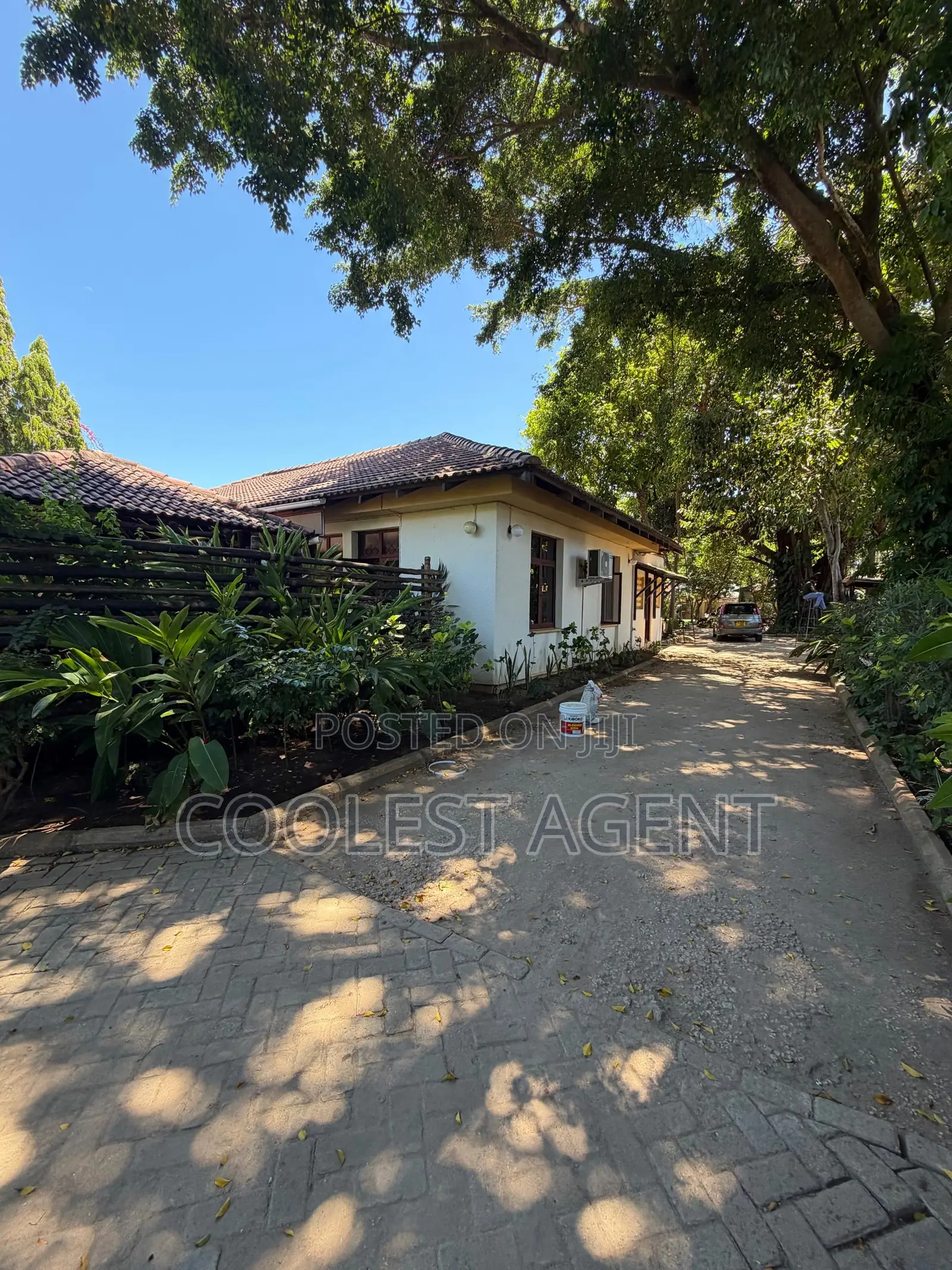 4bdrm House in Coolest Estate, Masaki for rent in Masaki