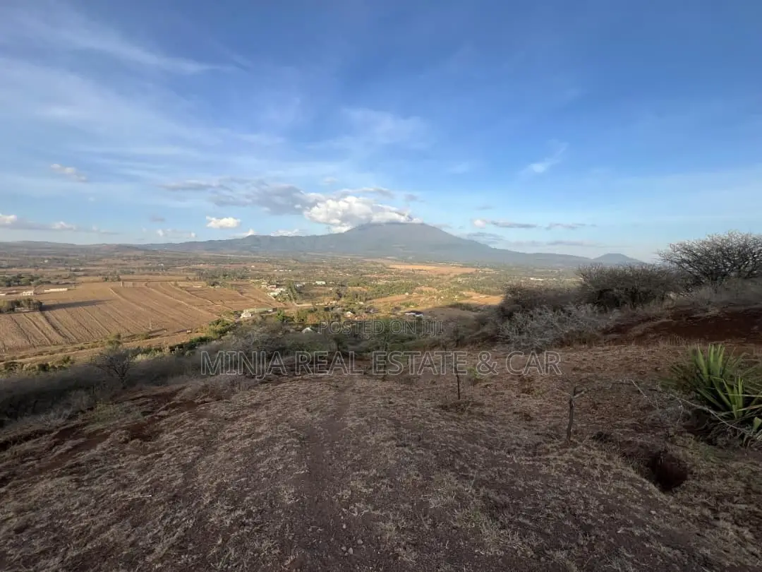 5 Acres for Sale to Investors in Ngaramtoni Arusha in Central Business Area